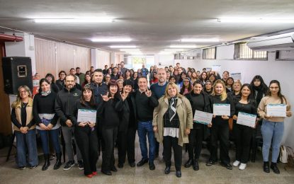 80 personas recibieron su certificado por finalizar el curso sobre “Lengua de Señas Argentinas” (LSA)