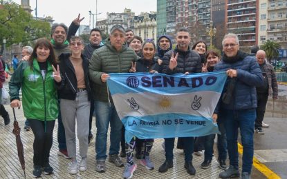 ATE Quilmes expresó su rechazo al proyecto sobre la venta de tierras y se movilizó al Congreso