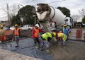 Andrés Watson constató avances en los nuevos asfaltos de Villa del Plata realizados con fondos municipales