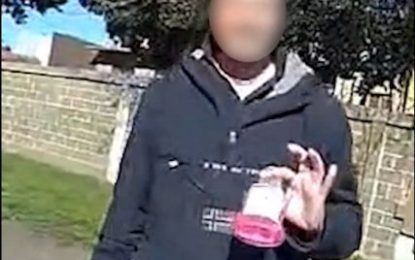 Dio positivo en alcoholemia y culpó al enjuague bucal