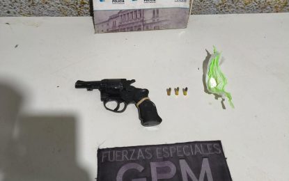 Menor de 17 años fue aprehendido con un revólver y cocaína en Florencio Varela