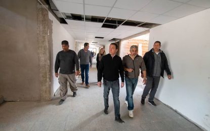 Andrés Watson inspeccionó el avance en la construcción de un nuevo edificio para la Escuela Secundaria Nº47