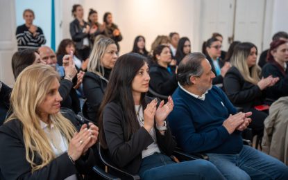 Atención inclusiva en Varela: capacitación del personal municipal en Lengua de Señas Argentina