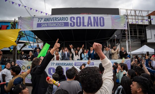 San Francisco Solano celebró sus 77 años con un desfile y shows en vivo: anunciaron más obras de pavimentación