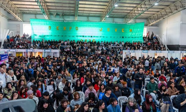 Andrés Watson reafirmó el impulso de su gestión al progreso de la juventud
