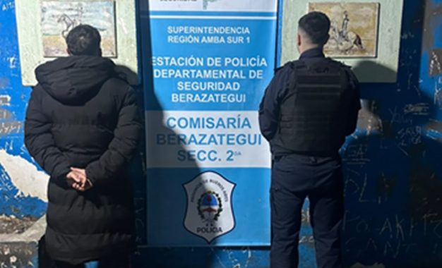 Intentó escapar en una moto con la numeración suprimida y lo reconoció una víctima de robo