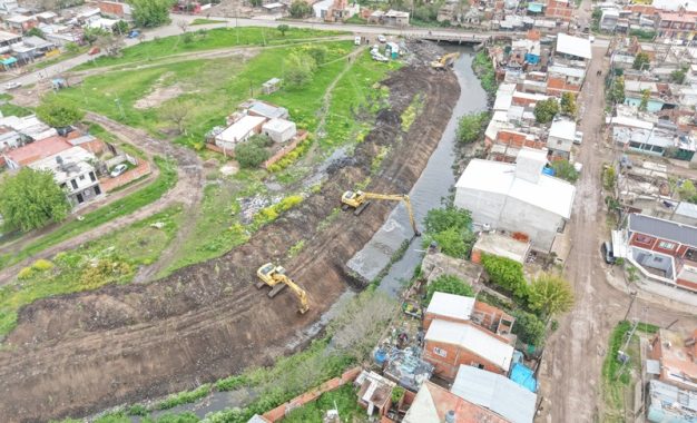 Florencio Varela refuerza la limpieza de arroyos y los controles hidráulicos ante los efectos de El Niño