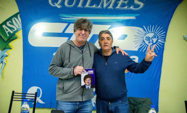 Presentaron en ATE Quilmes el libro “Gato por liebre”, de Pablo Vera